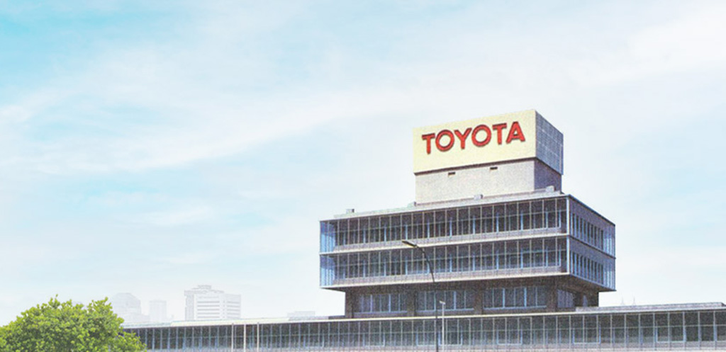 Banner Dealer Toyota Cianjur 13